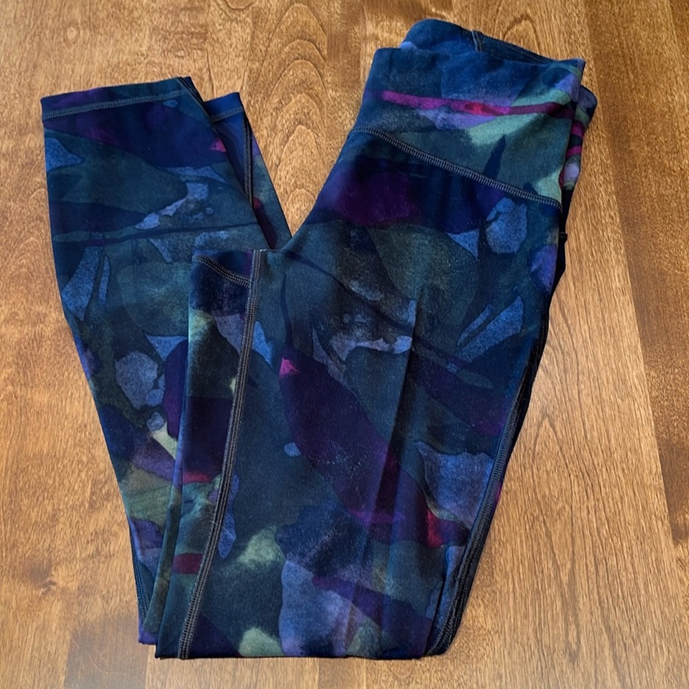 Lululemon Train Times Legging. Multi colored size 4. Excellent condition.